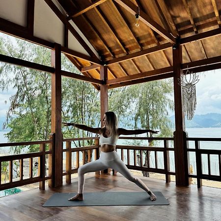 Flowers & Fire Yoga Garden Гили-Эйр Экстерьер фото