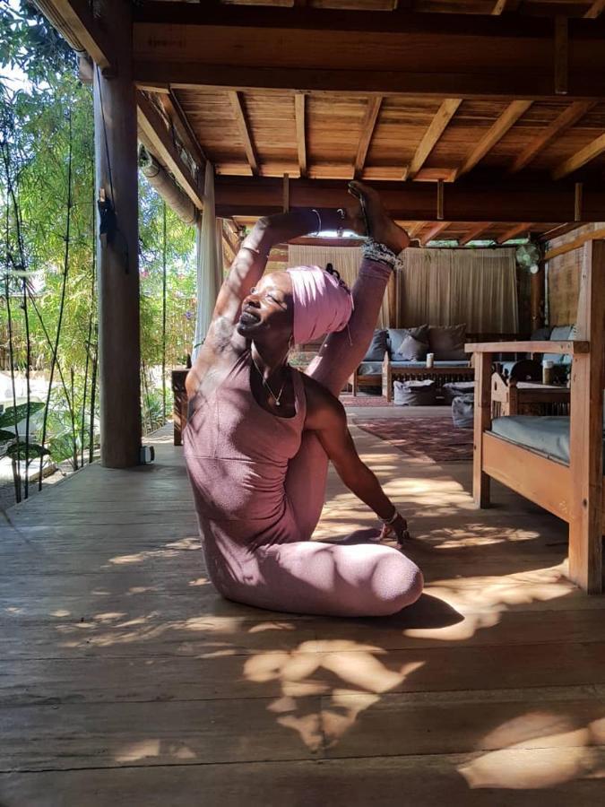 Flowers & Fire Yoga Garden Гили-Эйр Экстерьер фото